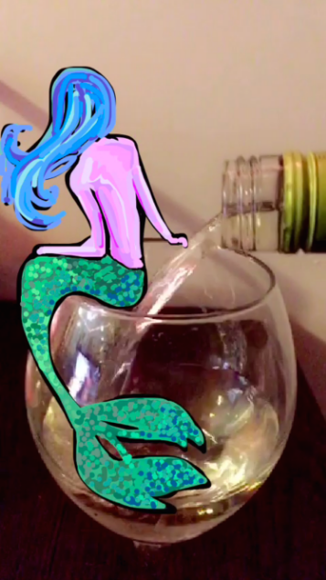  mermaid-wine-snapchat.png "title =" mermaid-wine-snapchat.png "width =" 357 "height =" 635 